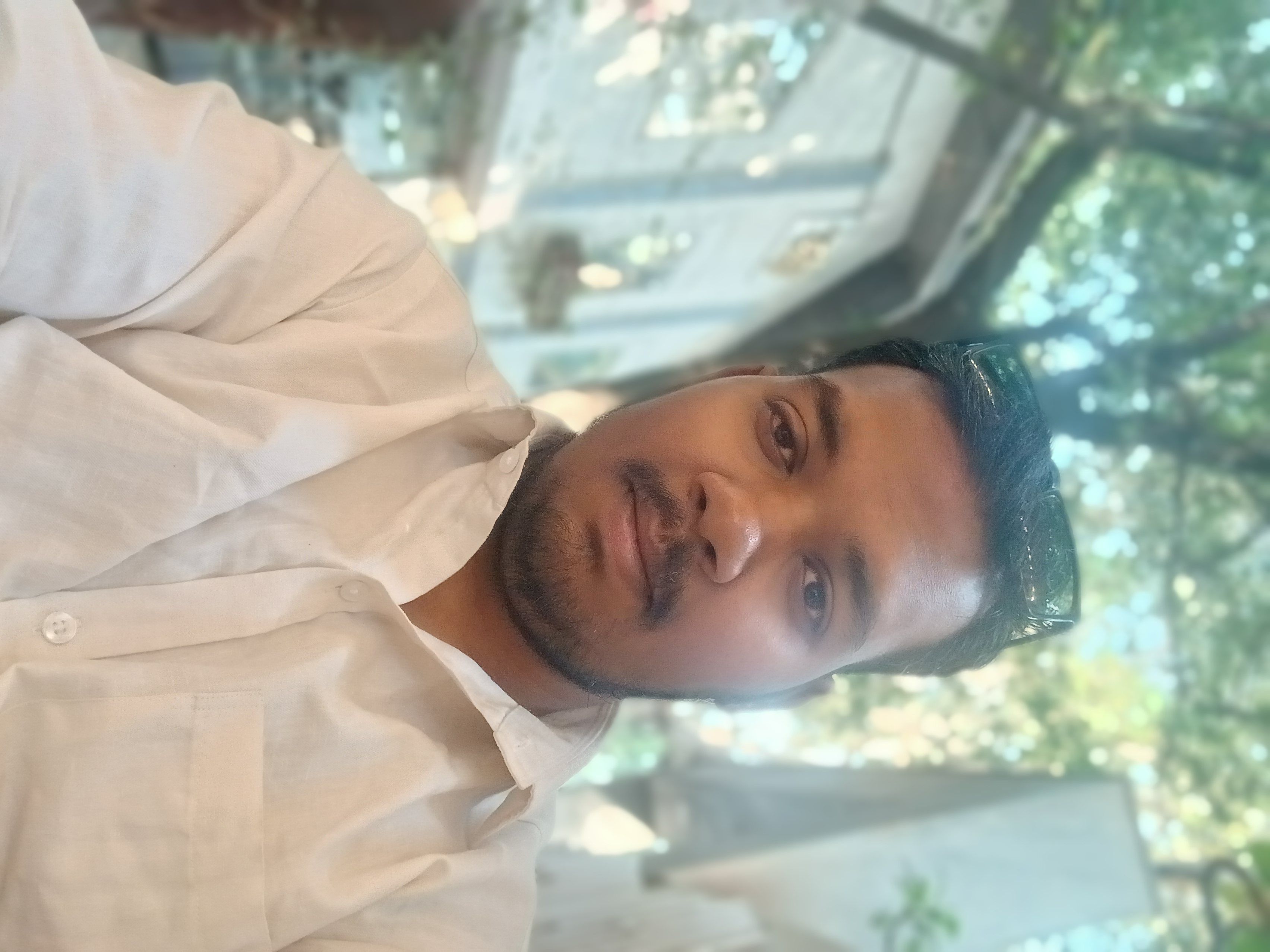 Vivek R Bendarkar
