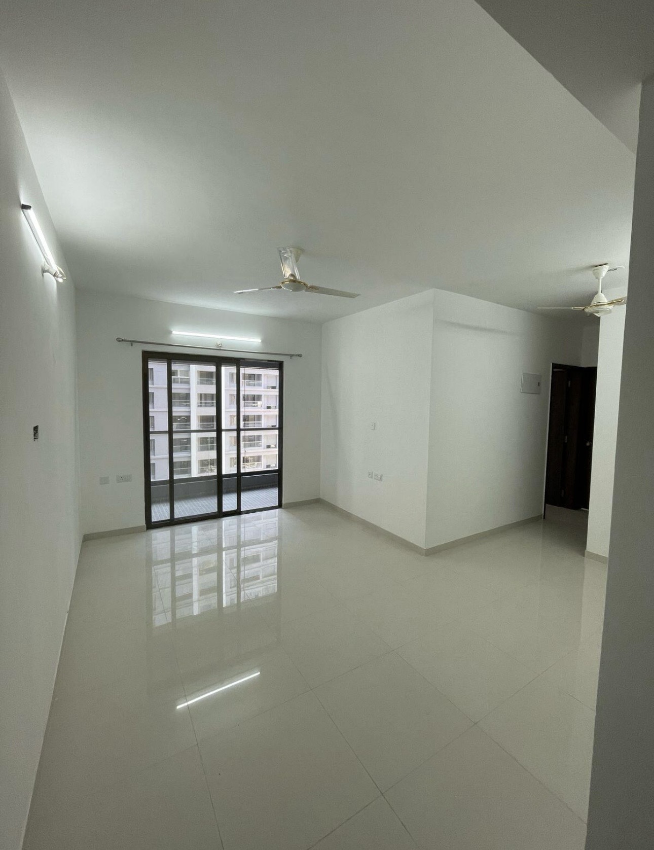 2BHK room listing in Tathawade, Pune
