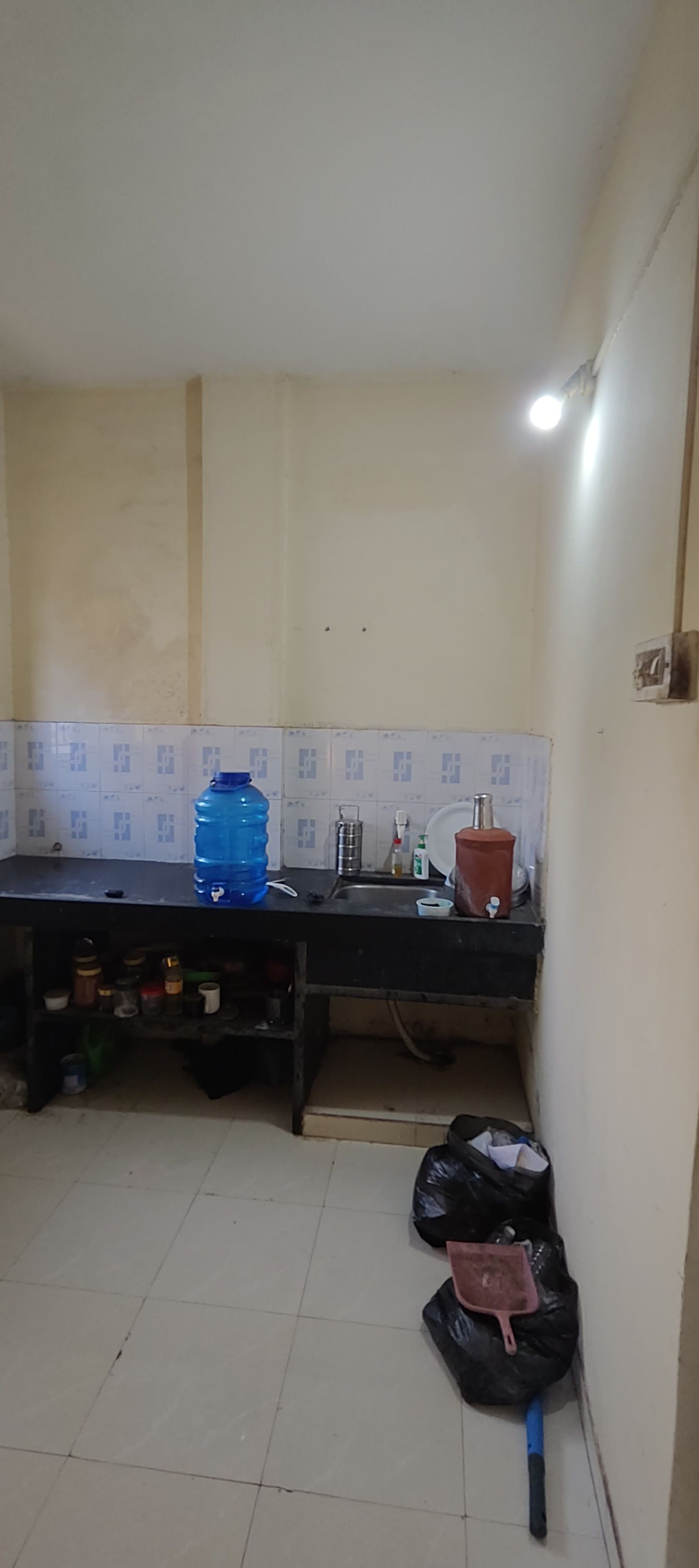 1RK room requirement in Shivajinagar, Pune